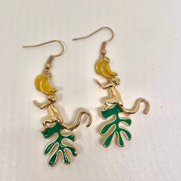 ⭐️❤️ FREE Monkey Banana Animal Fruit Leaf Boho Peasant Tropical Hipster Earrings - Picture 6 of 7